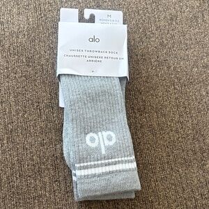 ALO Unisex Throwback Socks